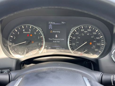 Used 2023 INFINITI Q50 Sensory image 30