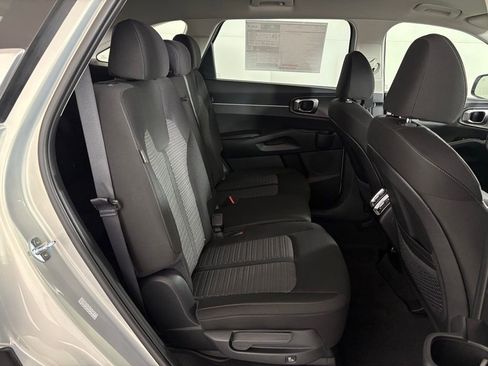New 2026 Kia Sorento LX FWD image 39
