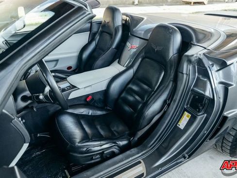 Used 2010 Chevrolet Corvette Grand Sport w/ Preferred Equipment Group image 4