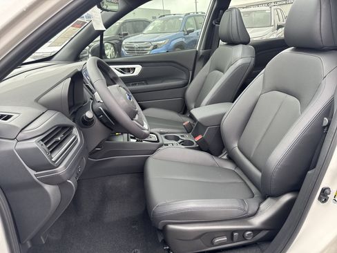 New 2025 Subaru Forester Limited image 28