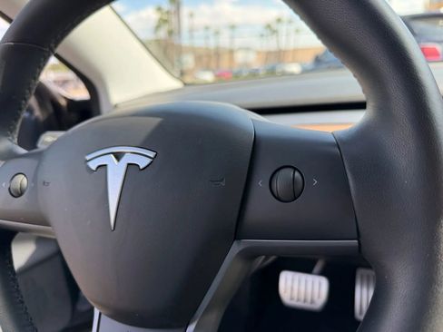 Used 2020 Tesla Model 3 Performance image 15