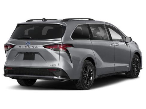 New 2026 Toyota Sienna XSE image 2