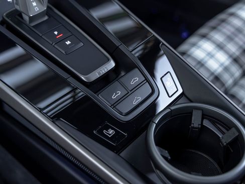 Certified 2025 Porsche 911 Turbo S AWD/4WD image 43