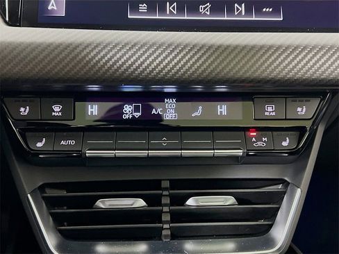 New 2026 Audi S e-tron GT Prestige image 17