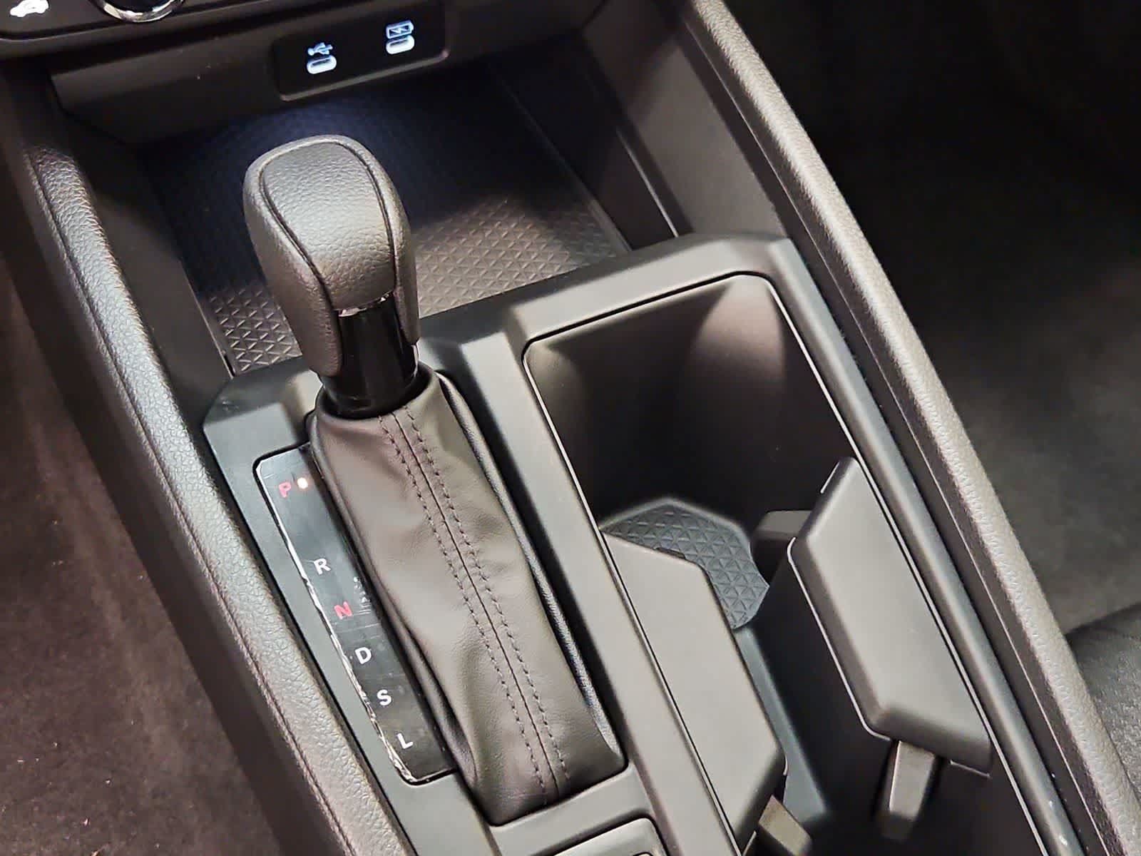 Certified 2025 Honda Accord SE image 9