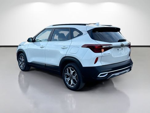 Used 2021 Kia Seltos EX AWD/4WD image 5