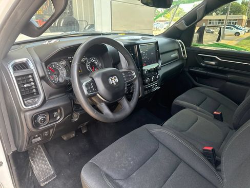 Used 2025 RAM 1500 Big Horn AWD/4WD image 9