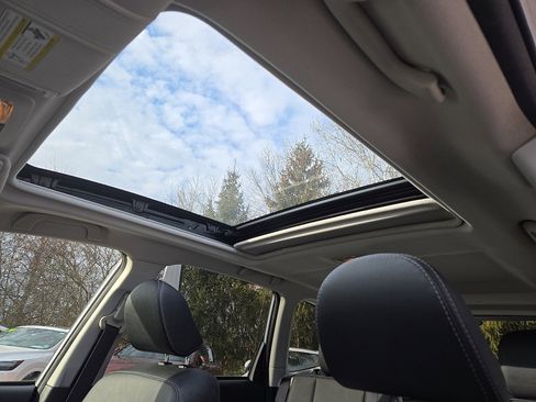 Used 2016 Subaru Forester 2.5i Touring image 14