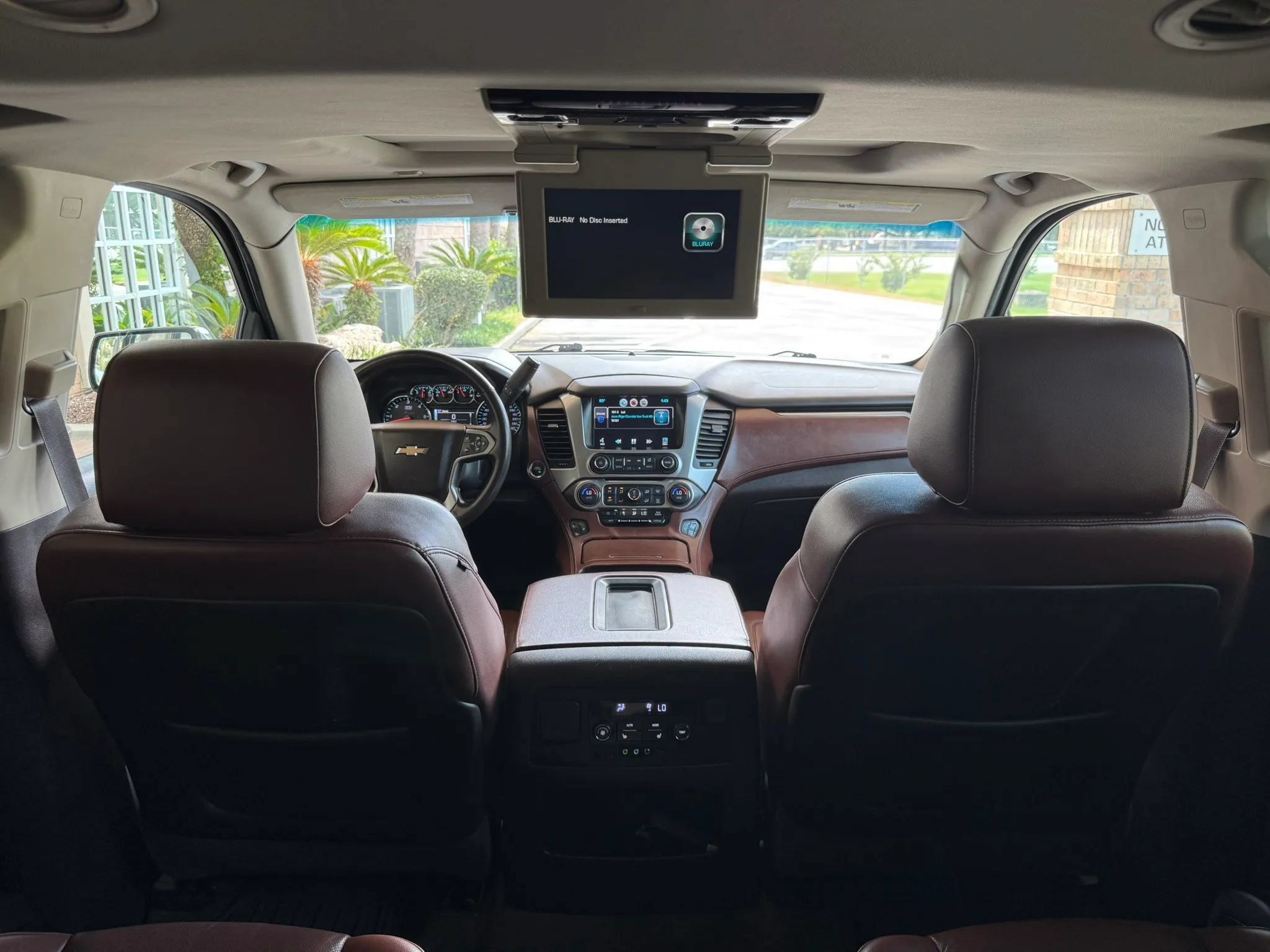 Used 2015 Chevrolet Suburban LTZ AWD/4WD image 26