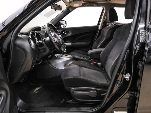 Used 2017 Nissan Juke SV FWD image 4