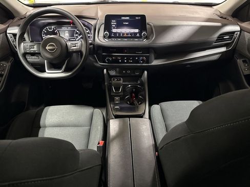 Used 2023 Nissan Rogue S image 10