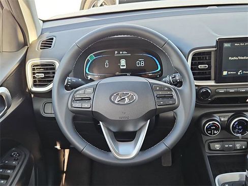 New 2026 Hyundai Venue SEL image 20