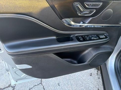 Used 2024 Lincoln Corsair AWD image 14