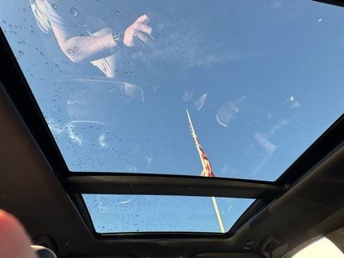 Used 2019 Jeep Grand Cherokee Overland image 19