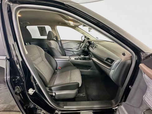 Used 2023 Nissan Rogue SV FWD image 31