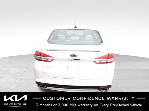 Used 2017 Ford Fusion Titanium FWD image 6