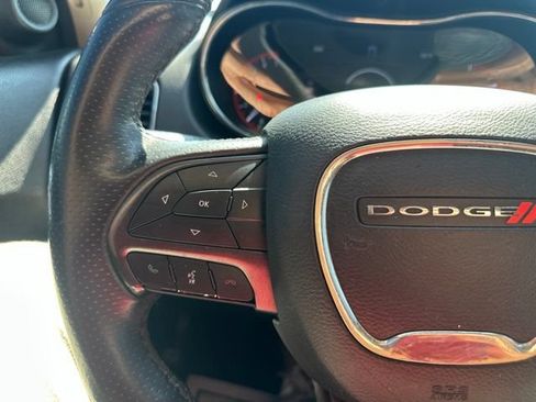 Used 2018 Dodge Durango SXT w/ 3rd Row Seating Group RWD image 38