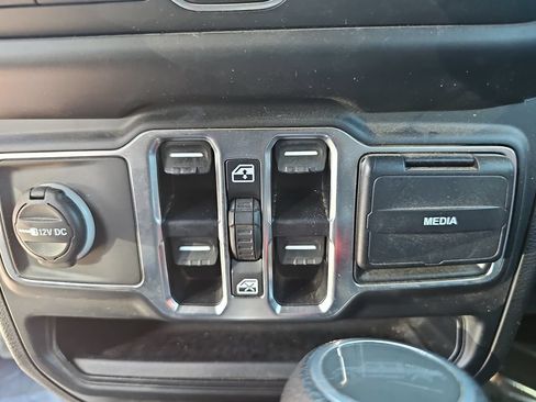Used 2020 Jeep Gladiator Sport w/ Quick Order Package 24S AWD/4WD image 25