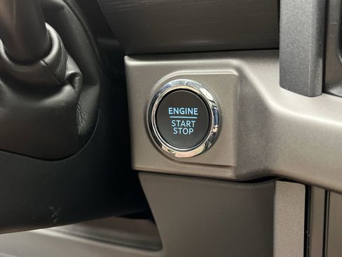 New 2025 Ford F150 XLT w/ Equipment Group 303A High image 20