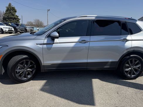 Used 2022 Volkswagen Tiguan SE image 5