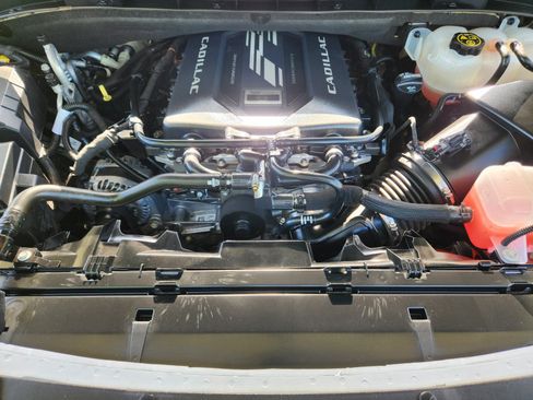 Certified 2023 Cadillac Escalade ESV V AWD/4WD image 26