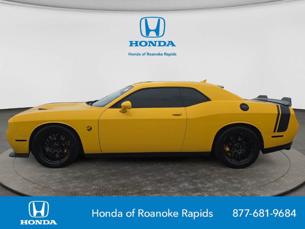 Used 2018 Dodge Challenger R/T Scat Pack w/ Dynamics Package RWD image 2