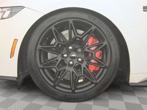 Used 2024 Ford Mustang GT Premium RWD image 11