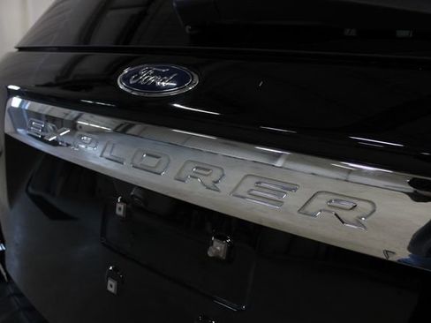 Used 2023 Ford Explorer XLT w/ Equipment Group 202A image 32