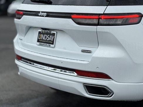 New 2025 Jeep Grand Cherokee Overland w/ Adv Protech Group III image 4