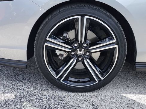 Used 2024 Honda Accord Sport image 32