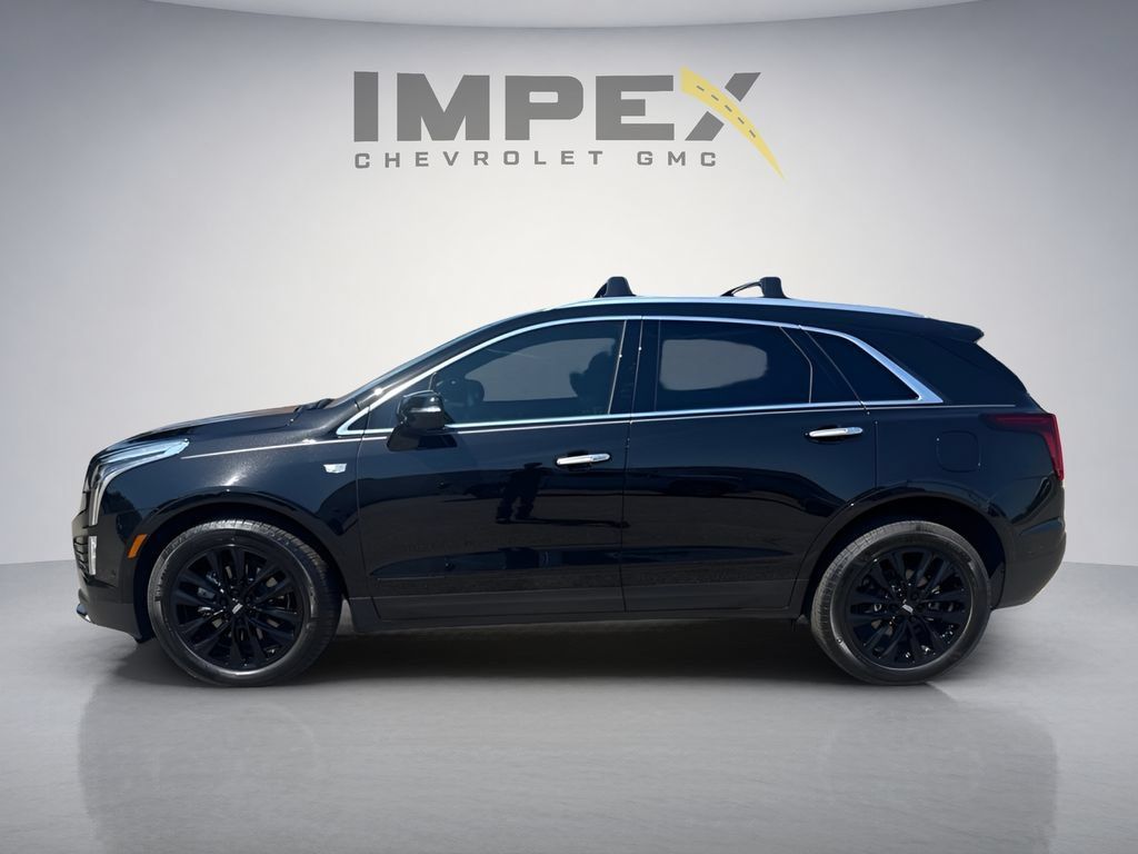 Used 2026 Cadillac XT5 Premium Luxury w/ LPO, ONYX Package FWD image 2