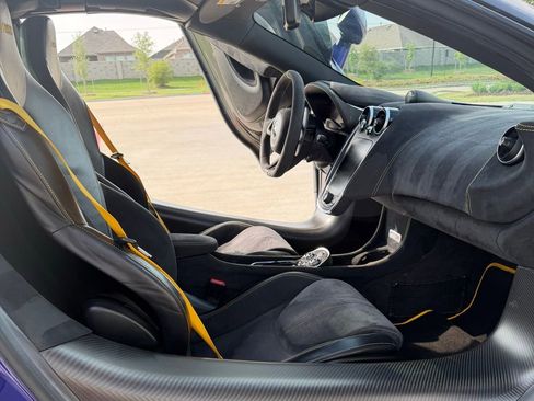 Used 2020 McLaren 600LT Spider RWD image 27