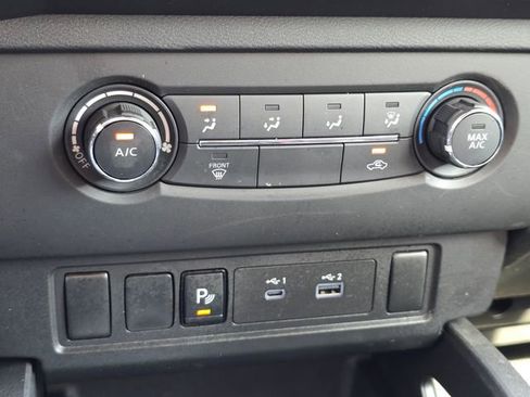 Used 2025 Nissan Frontier S w/ S Utility Package image 19
