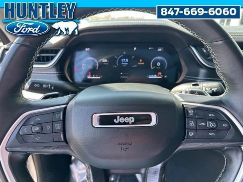 Used 2022 Jeep Grand Cherokee L Limited image 29