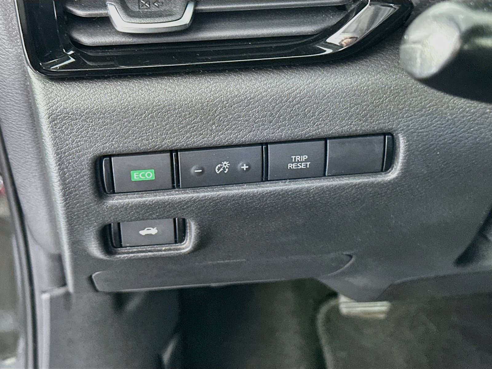Used 2021 Nissan Sentra SV FWD image 10