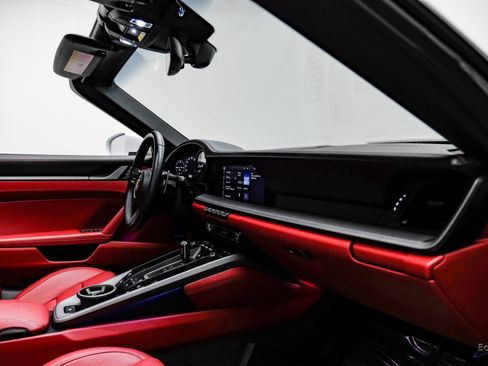 Used 2021 Porsche 911 Carrera 4 image 50