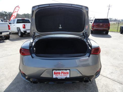 Used 2018 INFINITI Q60 LUXE w/ Sensory Package 2.0T Luxe image 11