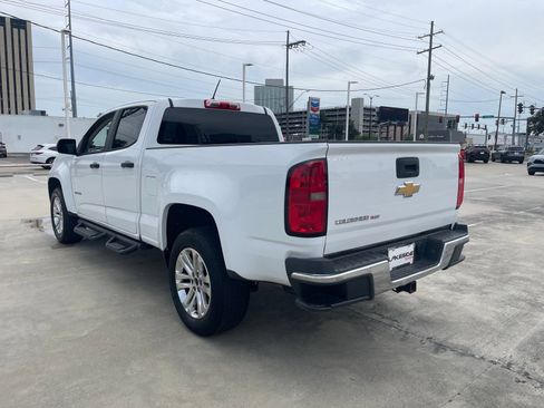 Used 2018 Chevrolet Colorado W/T w/ WT Convenience Package RWD image 3