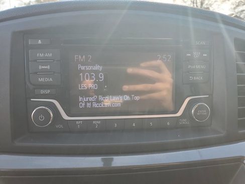 Used 2015 Nissan Quest SV w/ Leather Package image 12