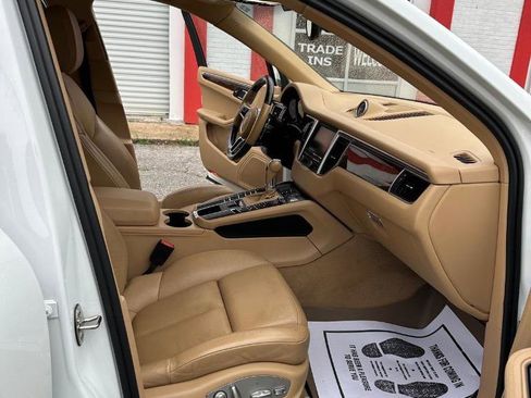 Used 2015 Porsche Macan S image 20