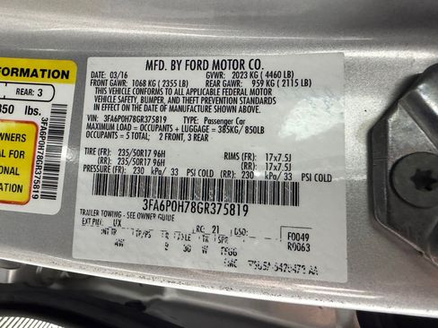 Used 2016 Ford Fusion SE FWD image 19
