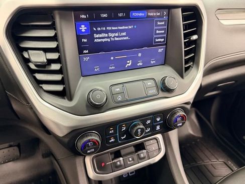 Certified 2020 GMC Acadia SLT AWD/4WD image 13