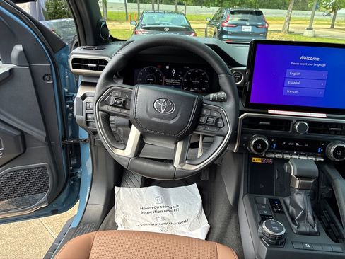 New 2026 Toyota 4Runner Limited AWD/4WD image 19