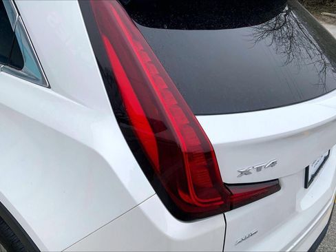 Certified 2024 Cadillac XT4 Premium Luxury image 27