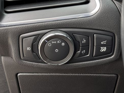 Certified 2022 Ford Edge Titanium w/ Equipment Group 301A image 24