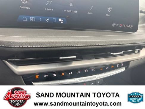 Used 2024 Cadillac XT4 Premium Luxury w/ Cold Weather Package FWD image 22