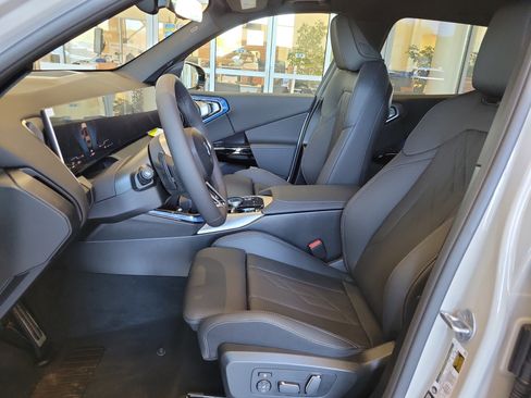 New 2026 BMW X3 xDrive30i w/ M Sport Package AWD/4WD image 4