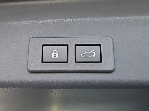 New 2025 Subaru Ascent Touring image 18