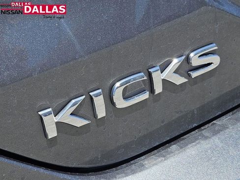 New 2025 Nissan Kicks Play S image 10