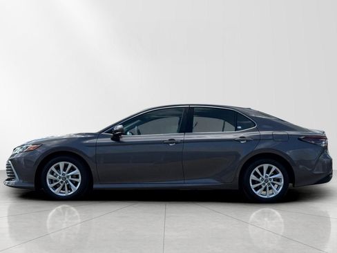 Used 2023 Toyota Camry LE w/ Convenience Package image 7